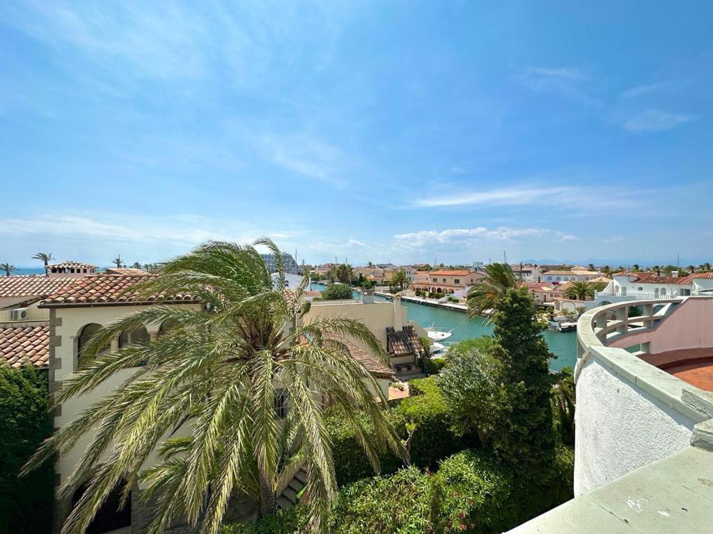 Villa Cargols De Mar Ampuriabrava Exterior foto